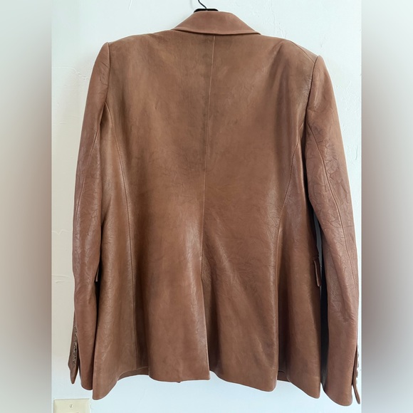 Veronica Beard
Miller Leather Dickey Jacket
NWT
SIZE 12 - Picture 9 of 15